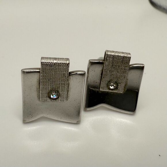 Vintage cuff links tie clips two sets silver toned mens jewelry late 1900s Swank - Picture 7 of 13